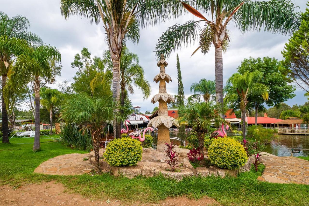 Hotel Hacienda Coyotes Zapotlanejo Bagian luar foto