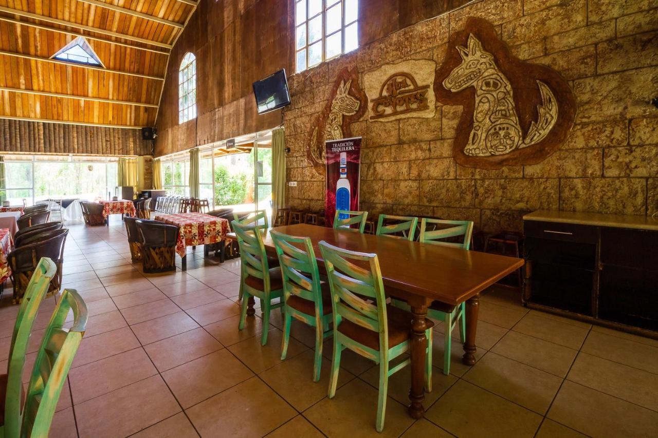 Hotel Hacienda Coyotes Zapotlanejo Bagian luar foto